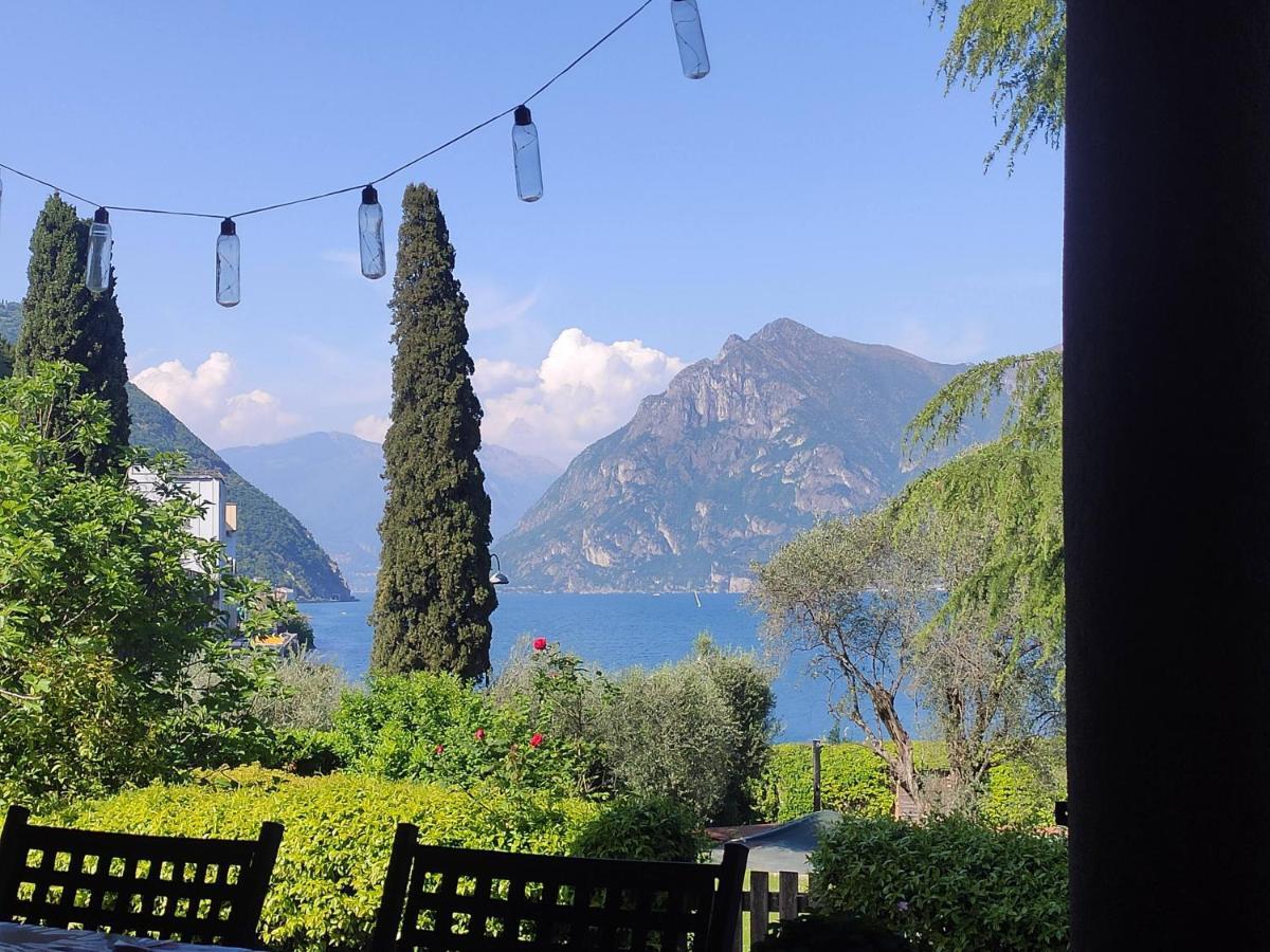 Villa Riva Lago - Apartment With Parking Tavernola Bergamasca Exteriör bild